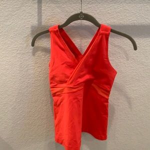 Lululemon Deep V Sports Tank with built in bra. 6